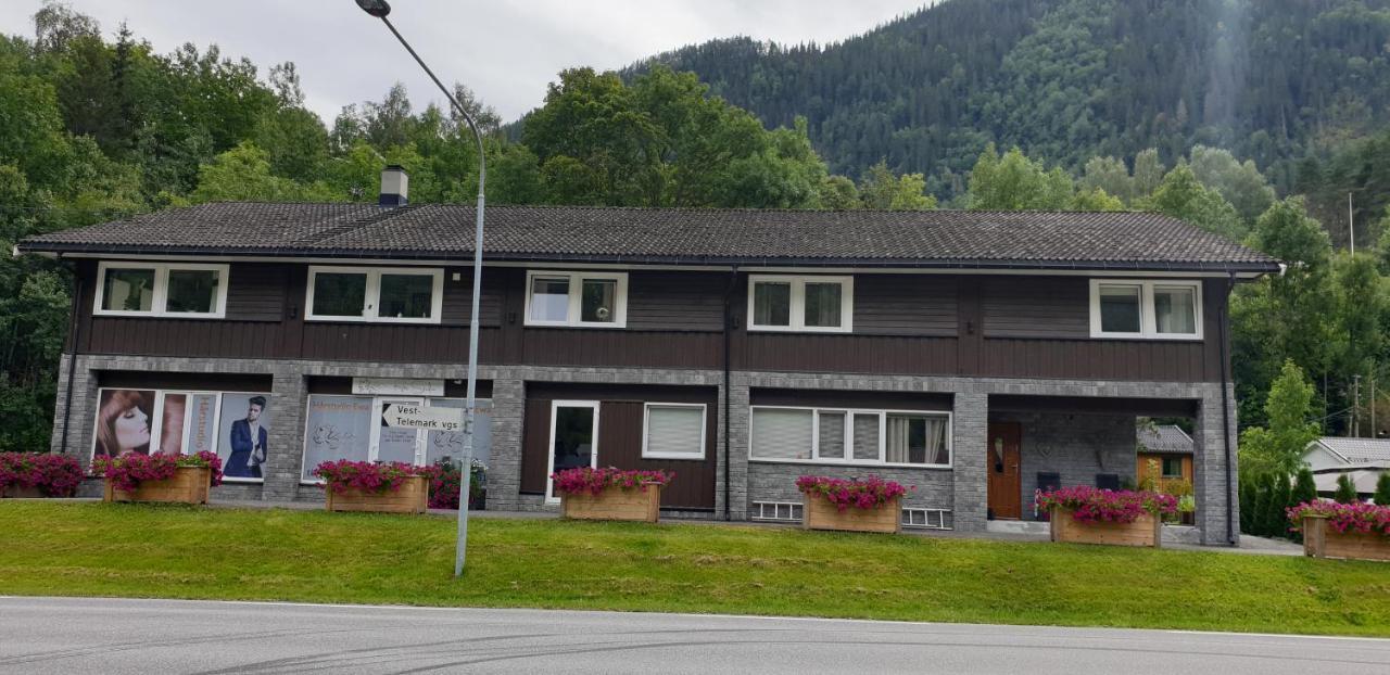 Leilighet 6 Dalen Exterior photo